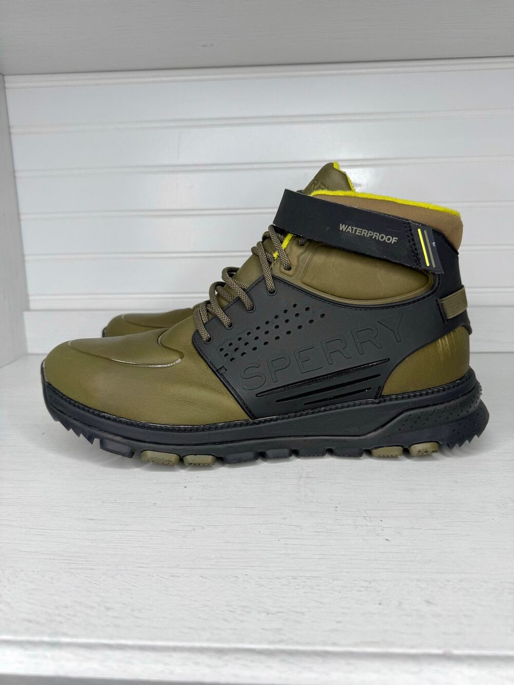 Sperry Men’s Waterproof Insulated High Top Boots Olive Green Black Size 12M
